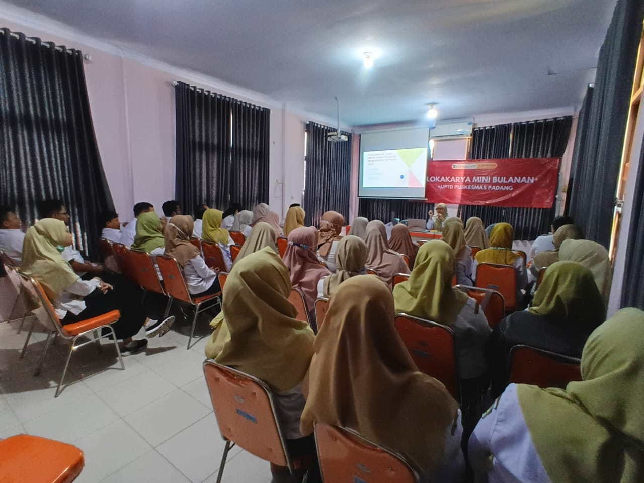 Lokakarya Mini Bulanan UPTD Puskesmas